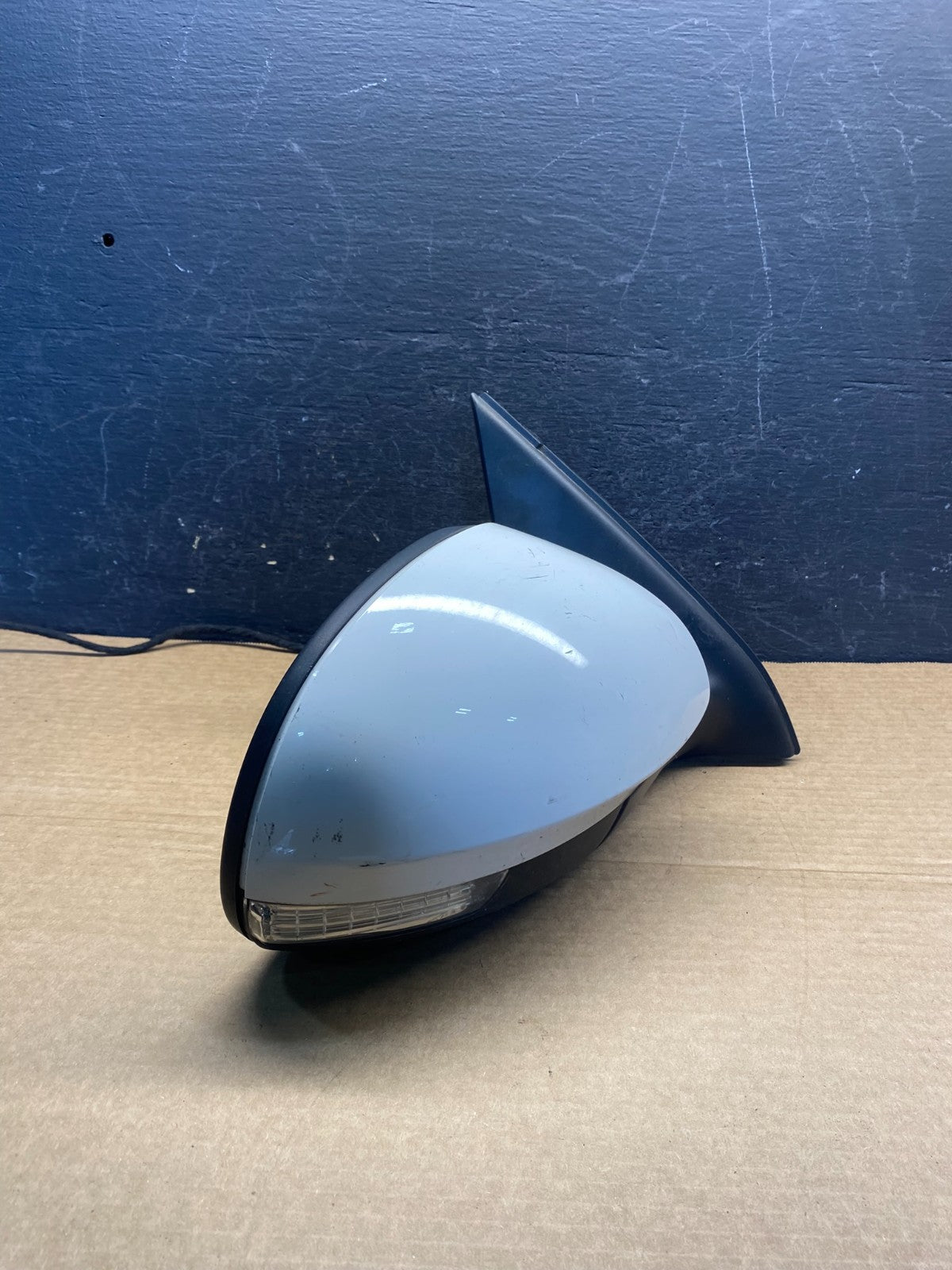2009 to 2018 Volkswagen Tiguan Right Passenger View Door Mirror AF7732 DG1