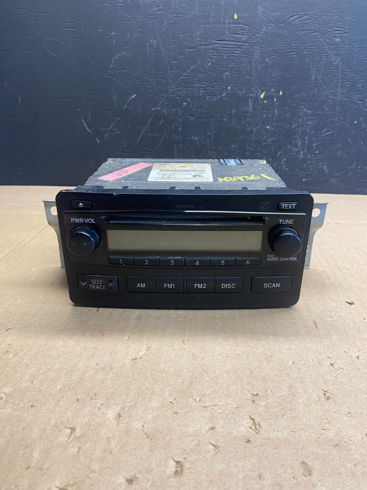2001 to 2004 Toyota Solara Sequoia AM/FM OEM Radio CD Player AB9361 DG0