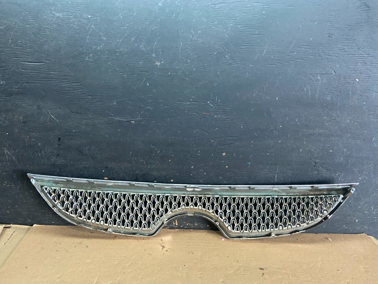 2007 to 2011 Hyundai Veracruz Chrome Grille Grill OEM O7816 DG8