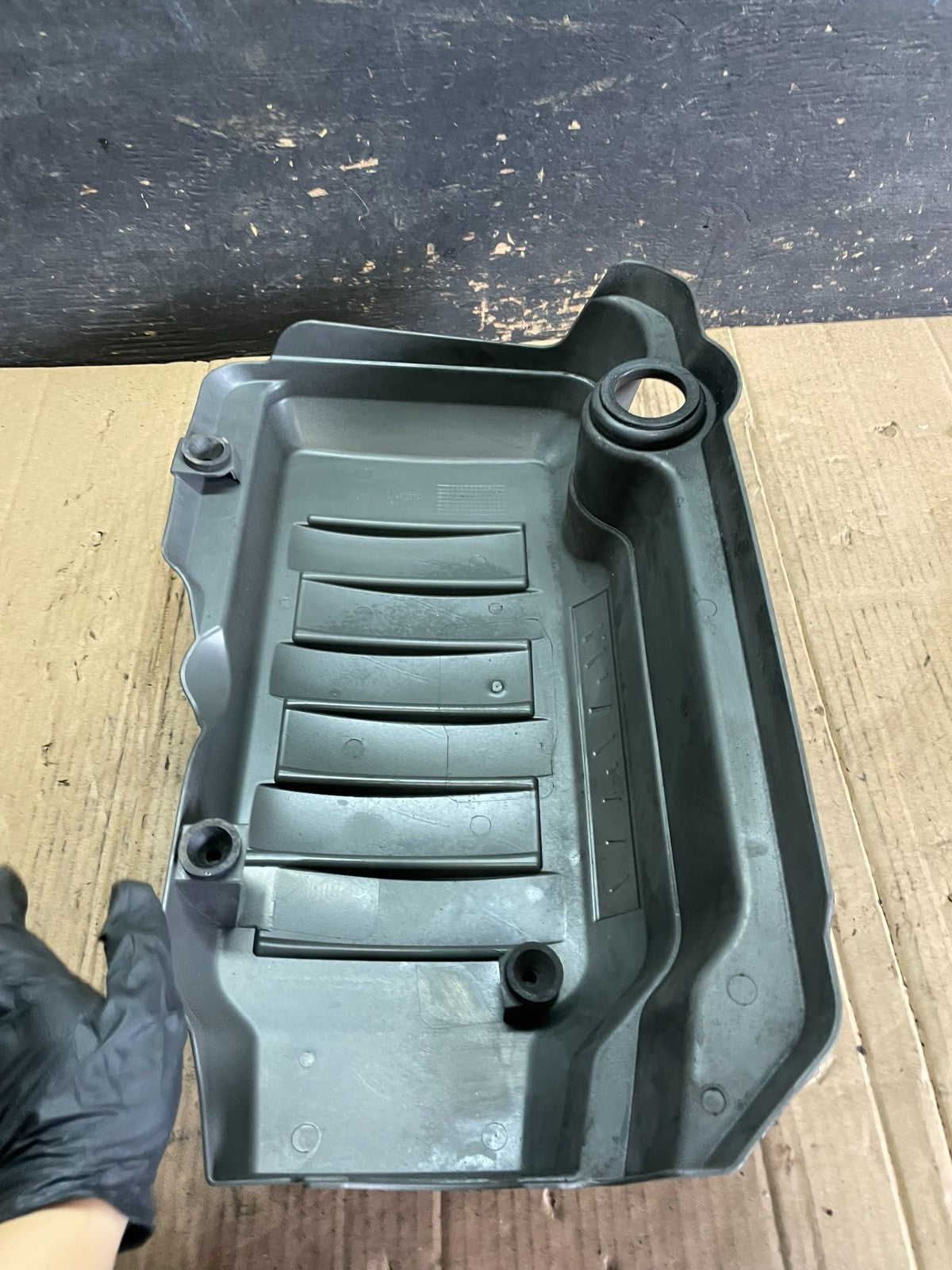 2007 to 2008 GMC Acadia 3.6L VVT Engine Cover Shield OEM S6057 DG6