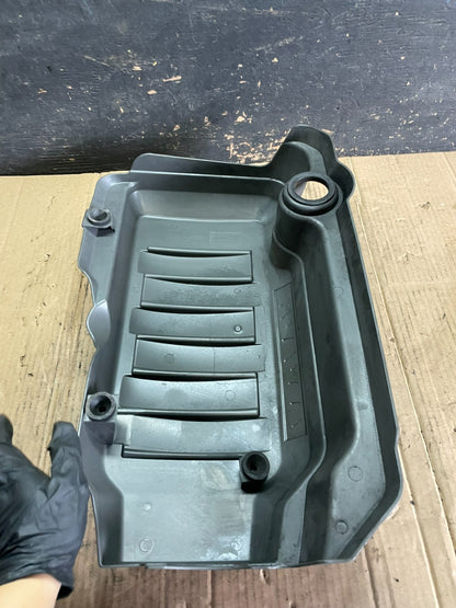 2007 to 2008 GMC Acadia 3.6L VVT Engine Cover Shield OEM S6057 DG6