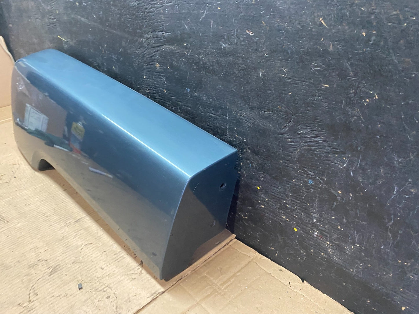 2006 to 2010 Hummer H3 Rear Right Flare Door Molding Trim T0409 DG1