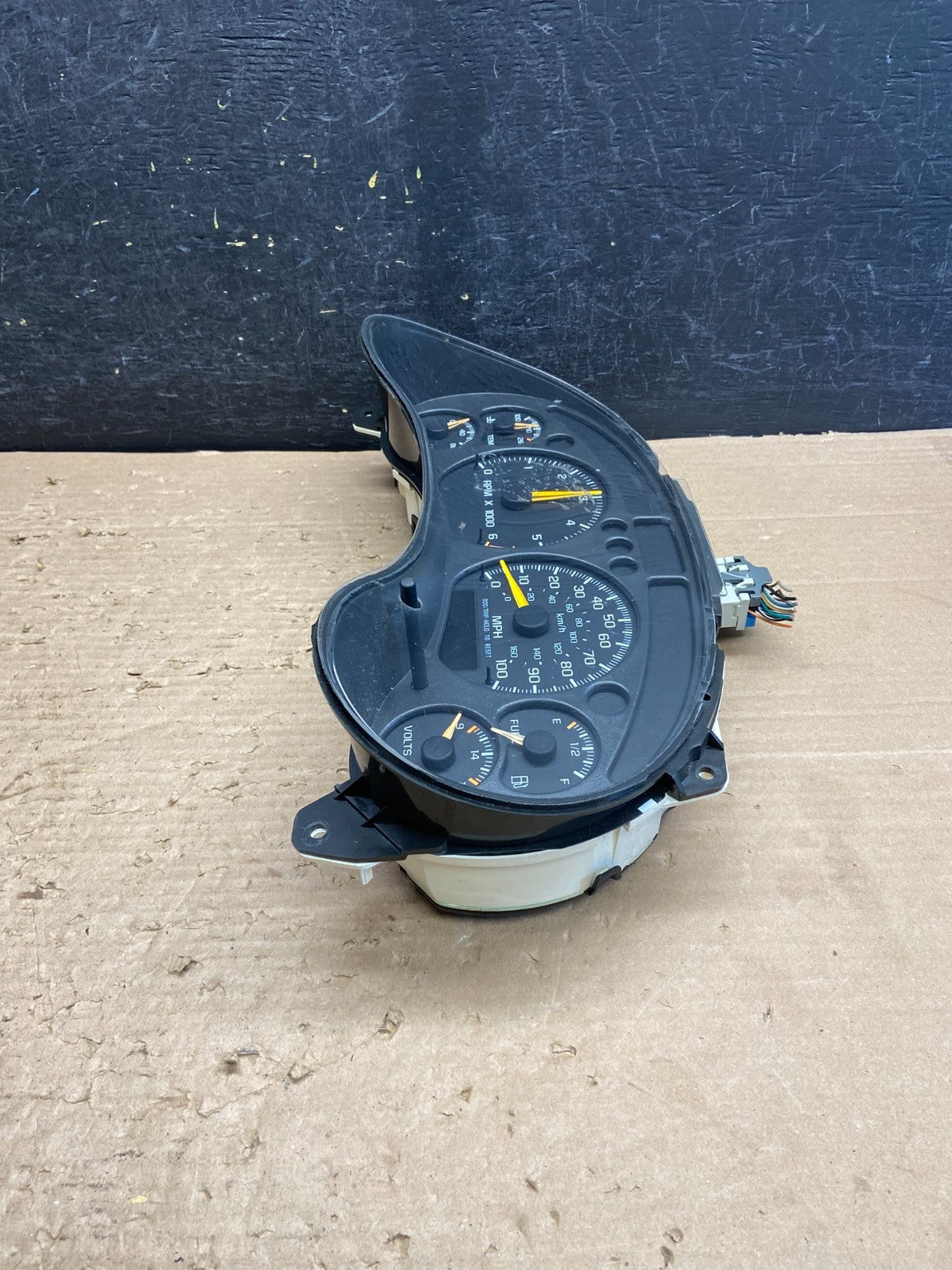 2001 to 2004 Chevrolet S10 Blazer Speedometer Instrument Gauge Cluster AG8622 DG2