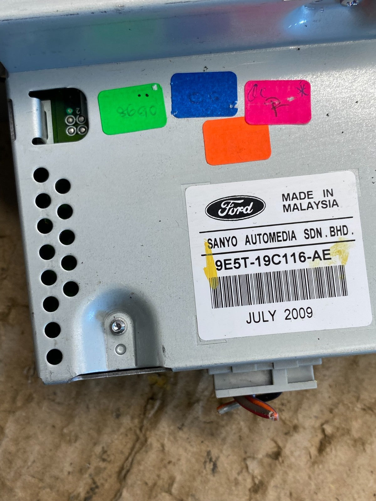 2010 to 2012 Ford Fusion Radio Information Display Screen OEM ac4665 DG5