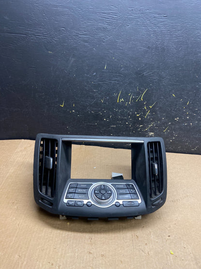 2007 - 2008 Infiniti G35 EX35 Radio Player Screen Panel Bezel Z4176 DG0