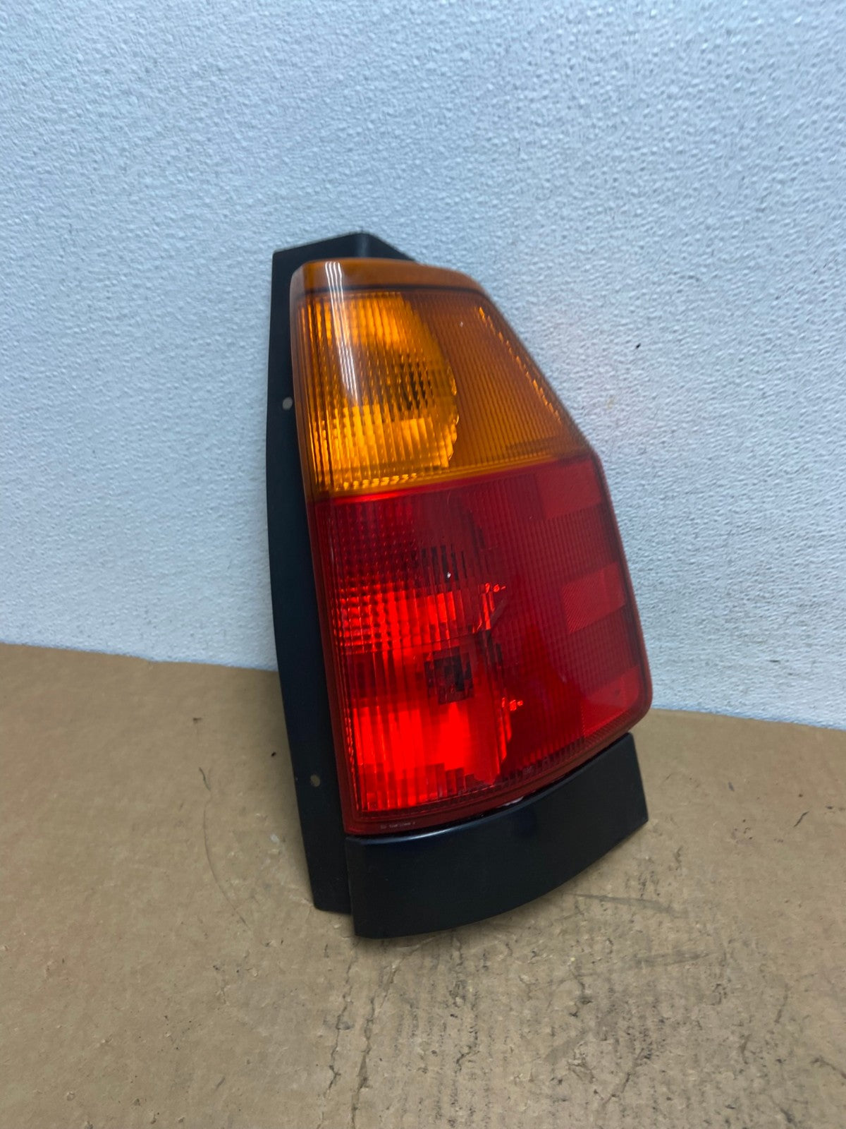 2002-2009 GMC Envoy Right Passenger RH Side Tail Light AD1448 LK2