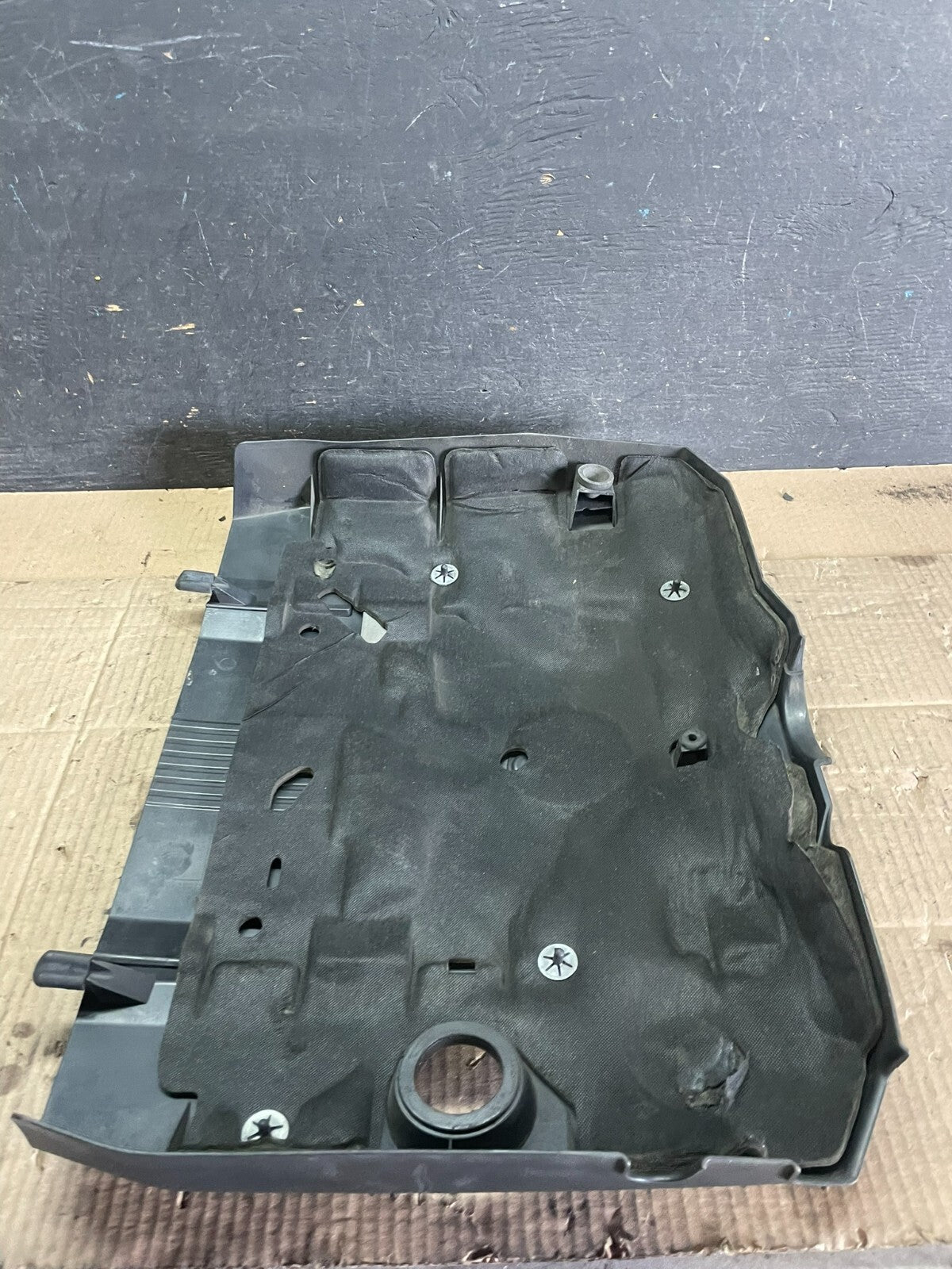 2008 to 2012 Cadillac CTS 3.6L Plastic Engine Cover Shield M2661 PS7