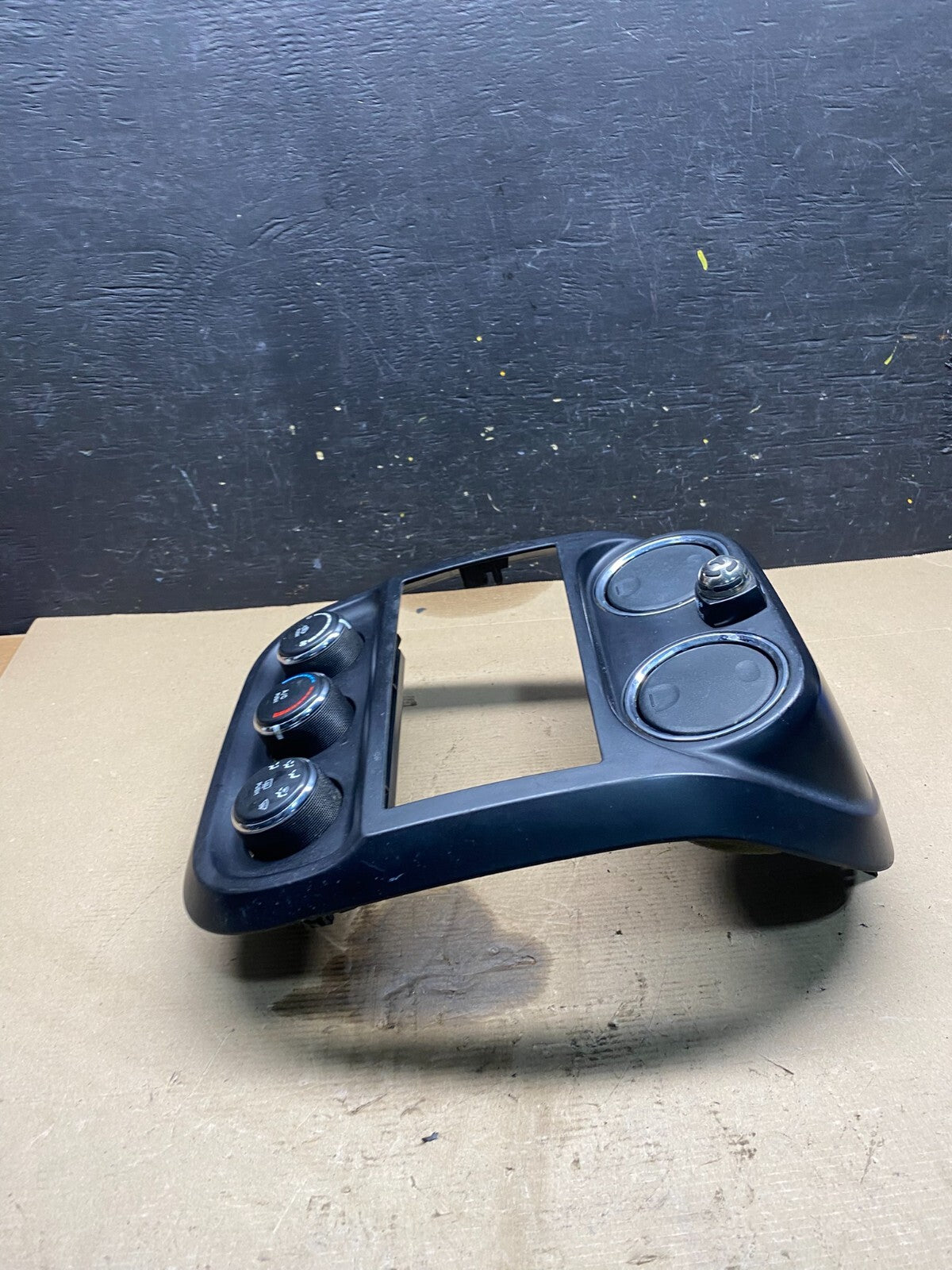 2011 to 2017 Jeep Compass Dash Climate Temperature Control Radio Bezel O1554 DG2