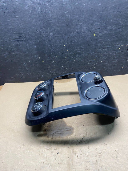 2011 to 2017 Jeep Compass Dash Climate Temperature Control Radio Bezel O1554 DG2