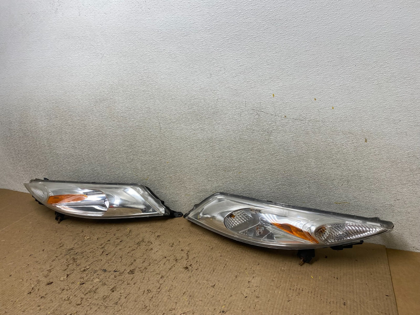 2011-2014 Nissan Juke Turn Signal Headlights Left+Right Halogen OEM W8333 DW1