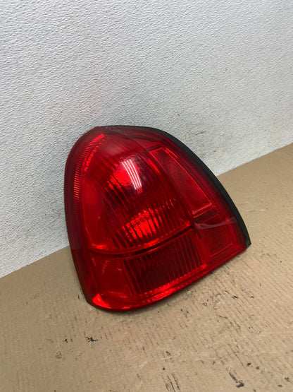 2003 to 2011 Lincoln Town Car Left Driver Lh Side Tail Light AF5893 LK2
