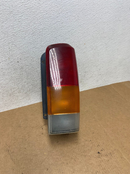 1997 to 2001 Jeep Cherokee Right Passenger Side Tail Light AE3184 LK2