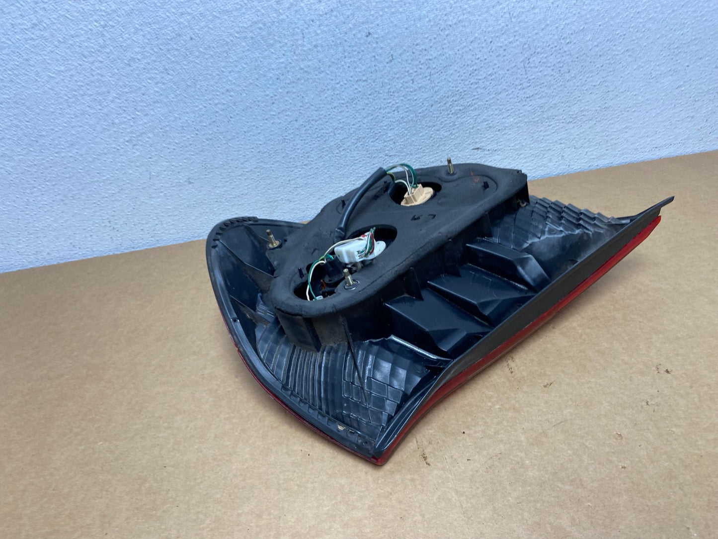 2002 2003 2004 Toyota Camry Left Driver LH Side Tail Light AC1673 LK4