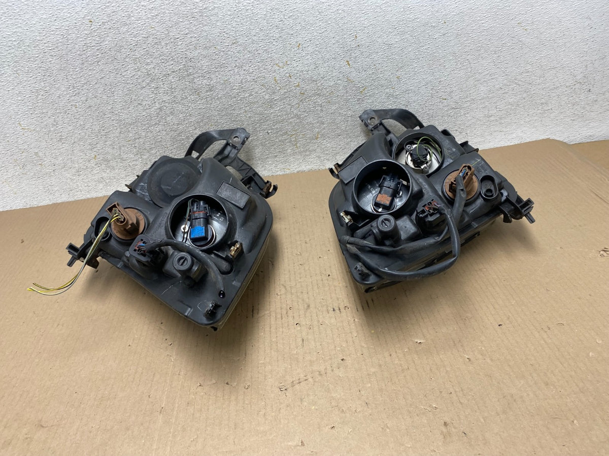 2006 to 2009 Ford Fusion Headlights Left+Right Side AJ2481 DW8