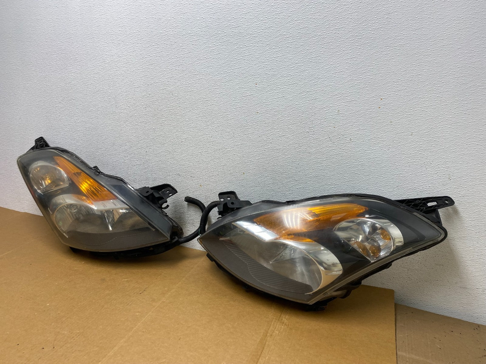 Sedan 2007 2008 2009 Nissan Altima Left+Right Set Headlights AD8944 DW1
