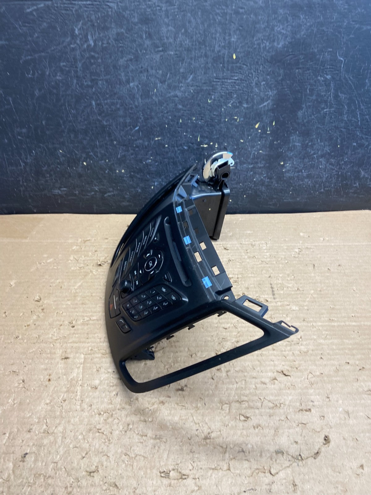 2013 2014 2015 2016 Ford C-Max Dash Radio Control Panel Bezel AG8673 DG2