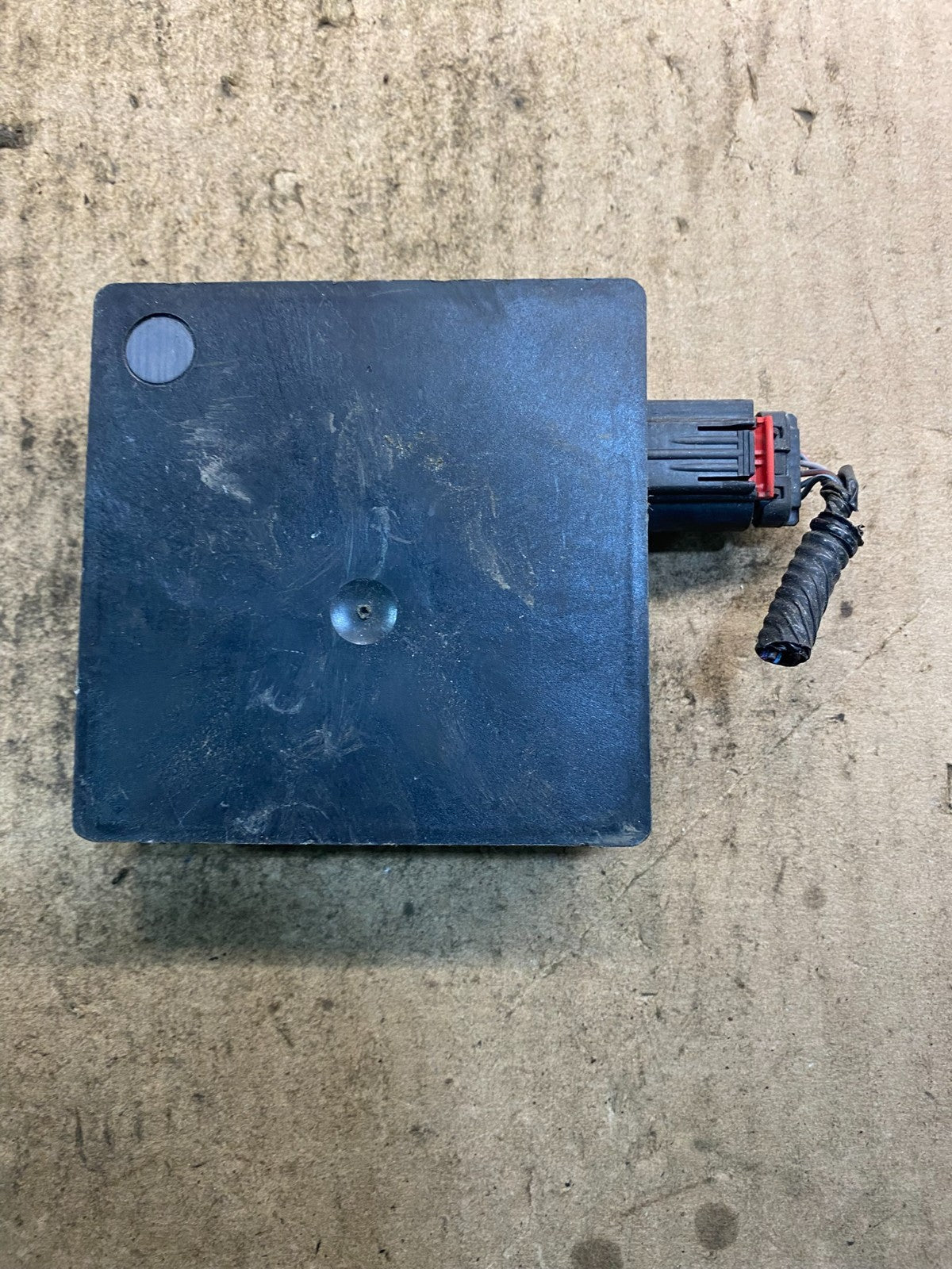 2013 to 2016 Ford Escape Rear Radar Blind Spot Module OEM z4983 DG1