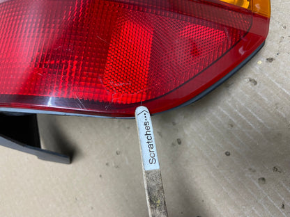 2002 2003 2004 Honda Odyssey Left Driver LH Side Tail Light AE9558 LK3