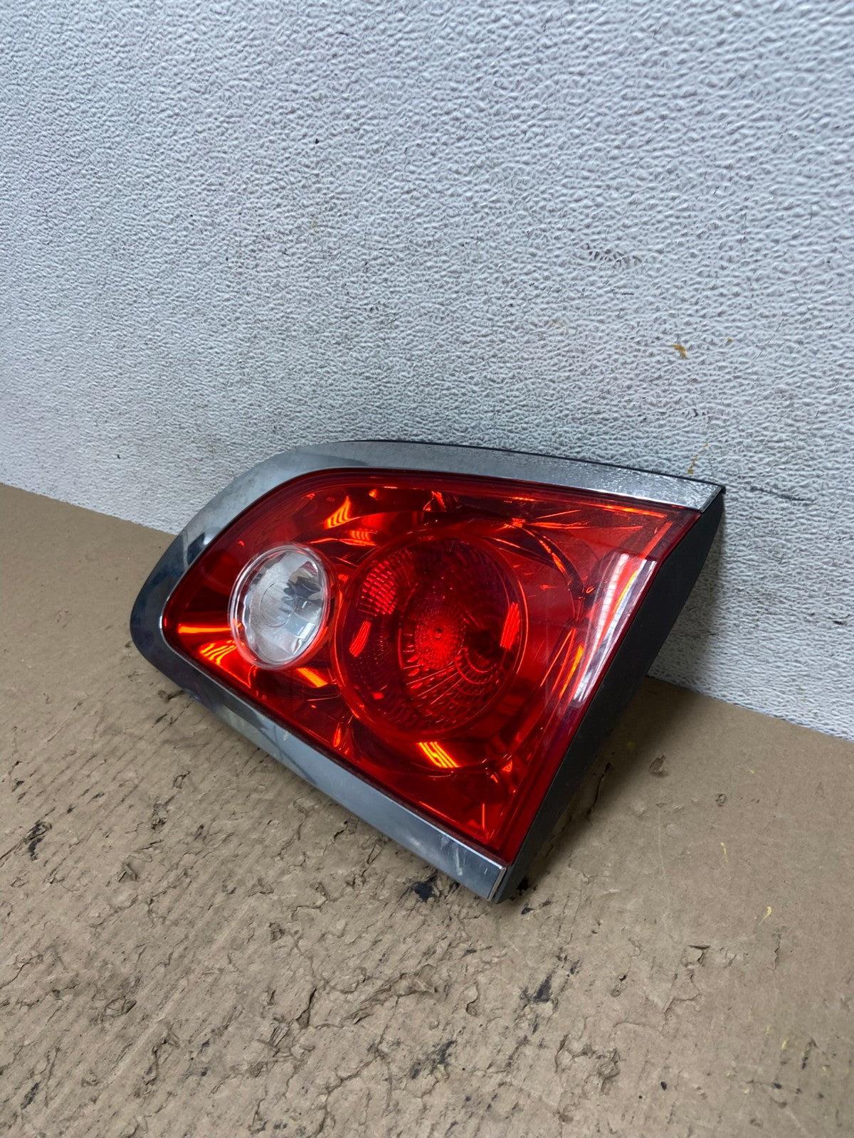 2008-2012 Buick Enclave Right Passenger Rh Inner Tail Light AF7245 LK1