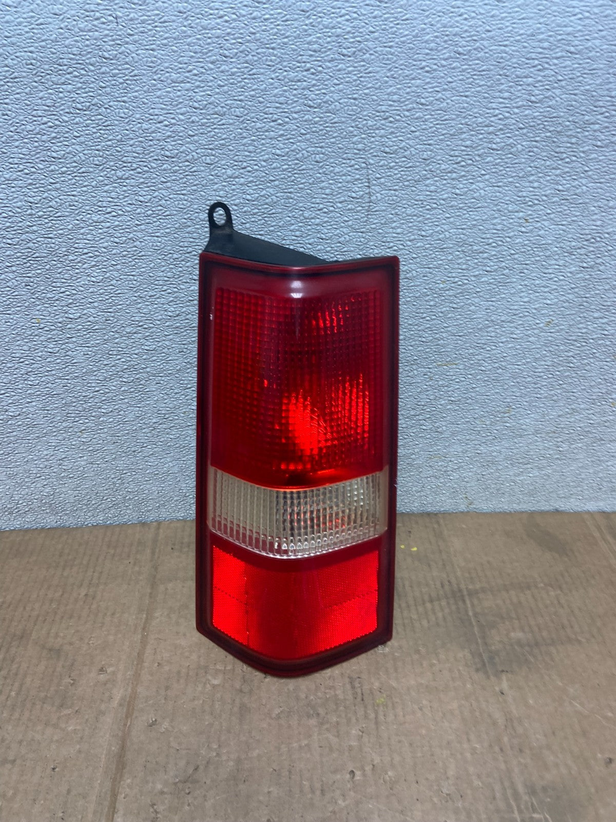 2003 to 2017 Chevrolet Express 1500 Left Driver Side Tail Light Oem AA6291 DW0