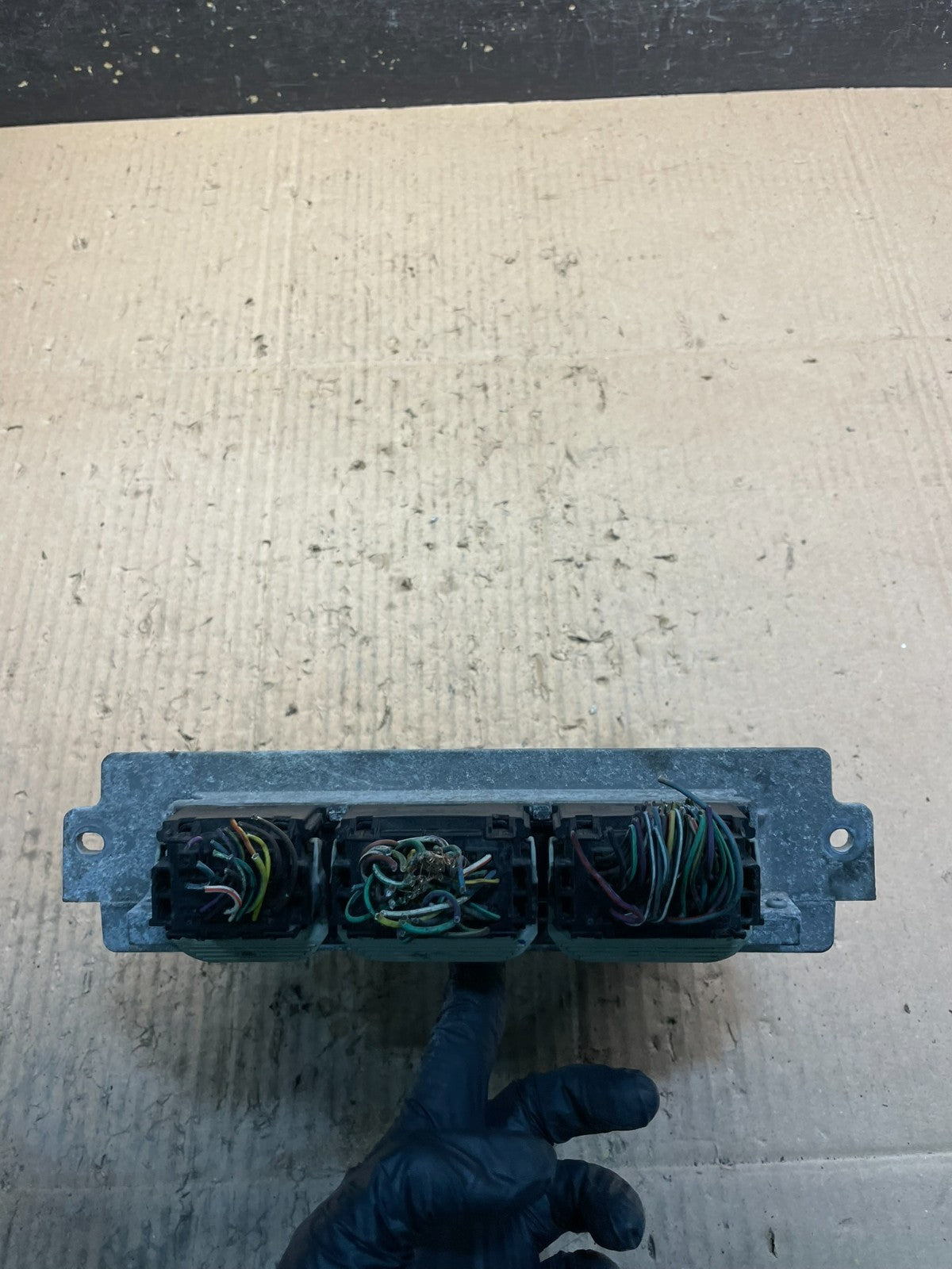 2010 Ford Escape Mariner Engine Control Computer am6a-12a650-df V2442 DG1