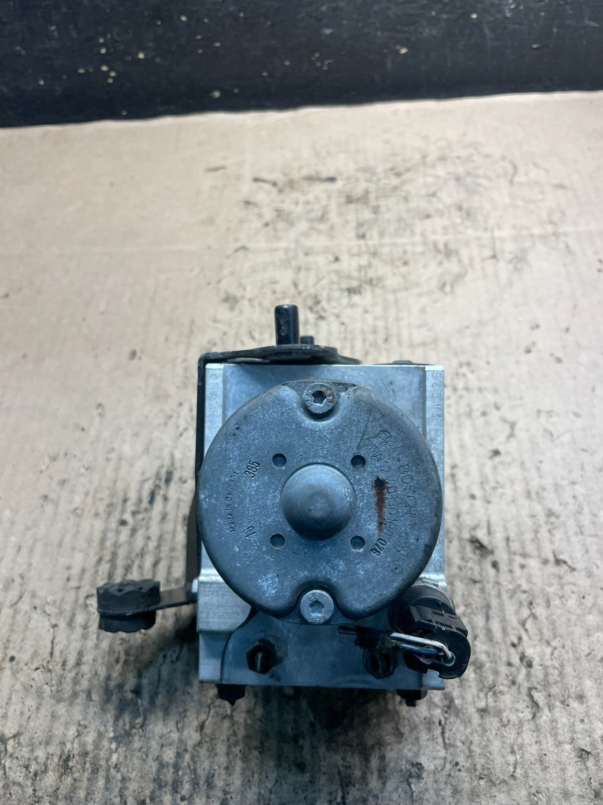 2016 - 2018 Kia Sorento ABS Anti-Lock Brake Pump 6758969 S8433 DG5