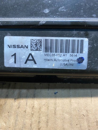 2005 Nissan Frontier Xterra 4.0L Engine Control Unit ECU Module AD5122 DG2