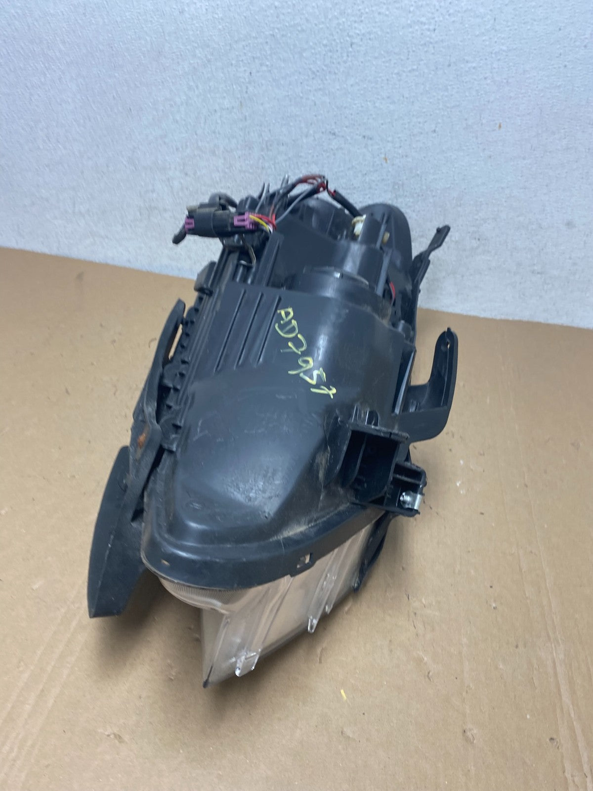 2013 - 2016 Buick Encore Left Driver LH Side Halogen Headlight AD7957 DW5