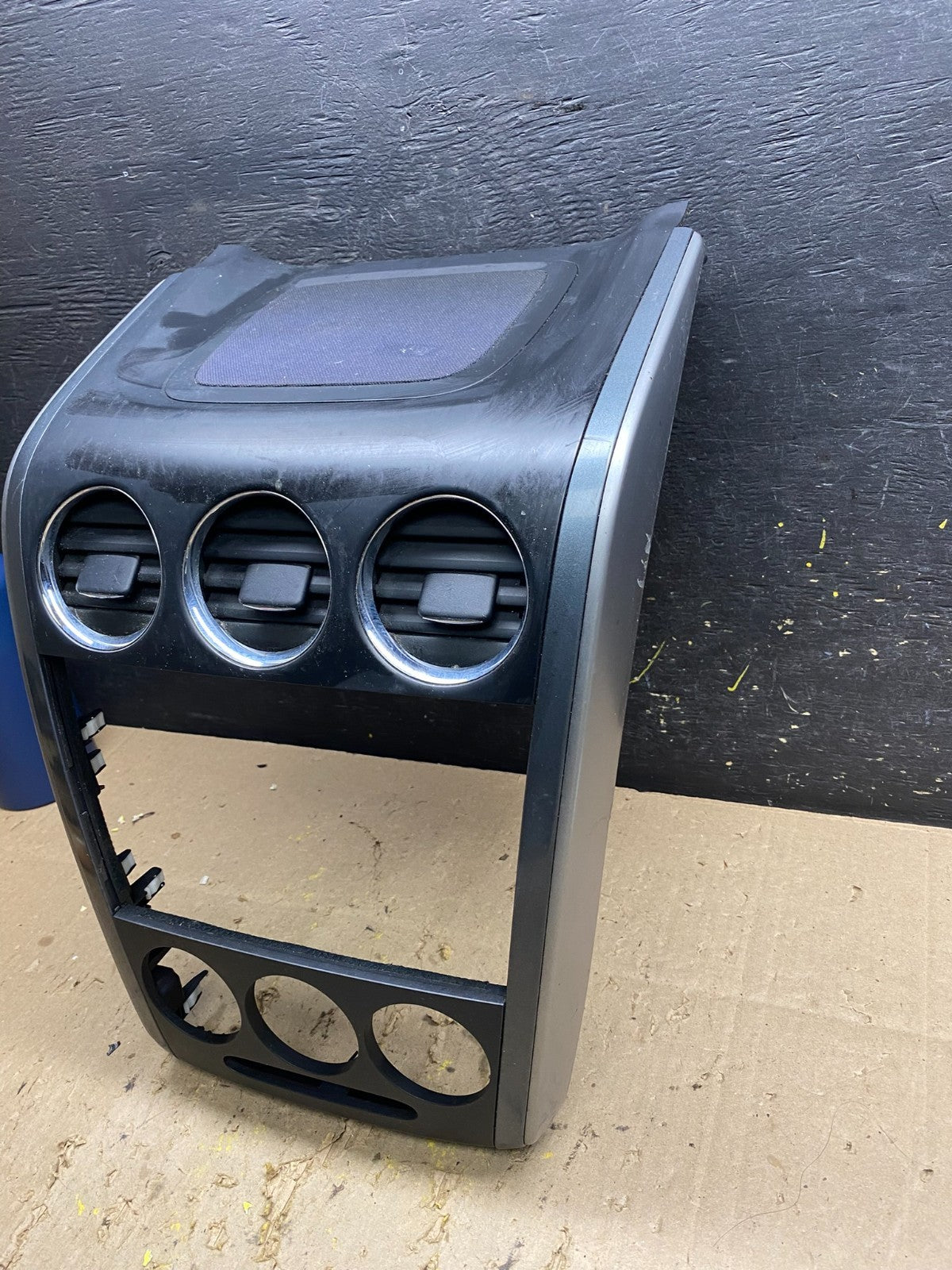 2010 2011 2012 Mazda CX-7 Center Dash Radio Bezel Trim u5566 DG2
