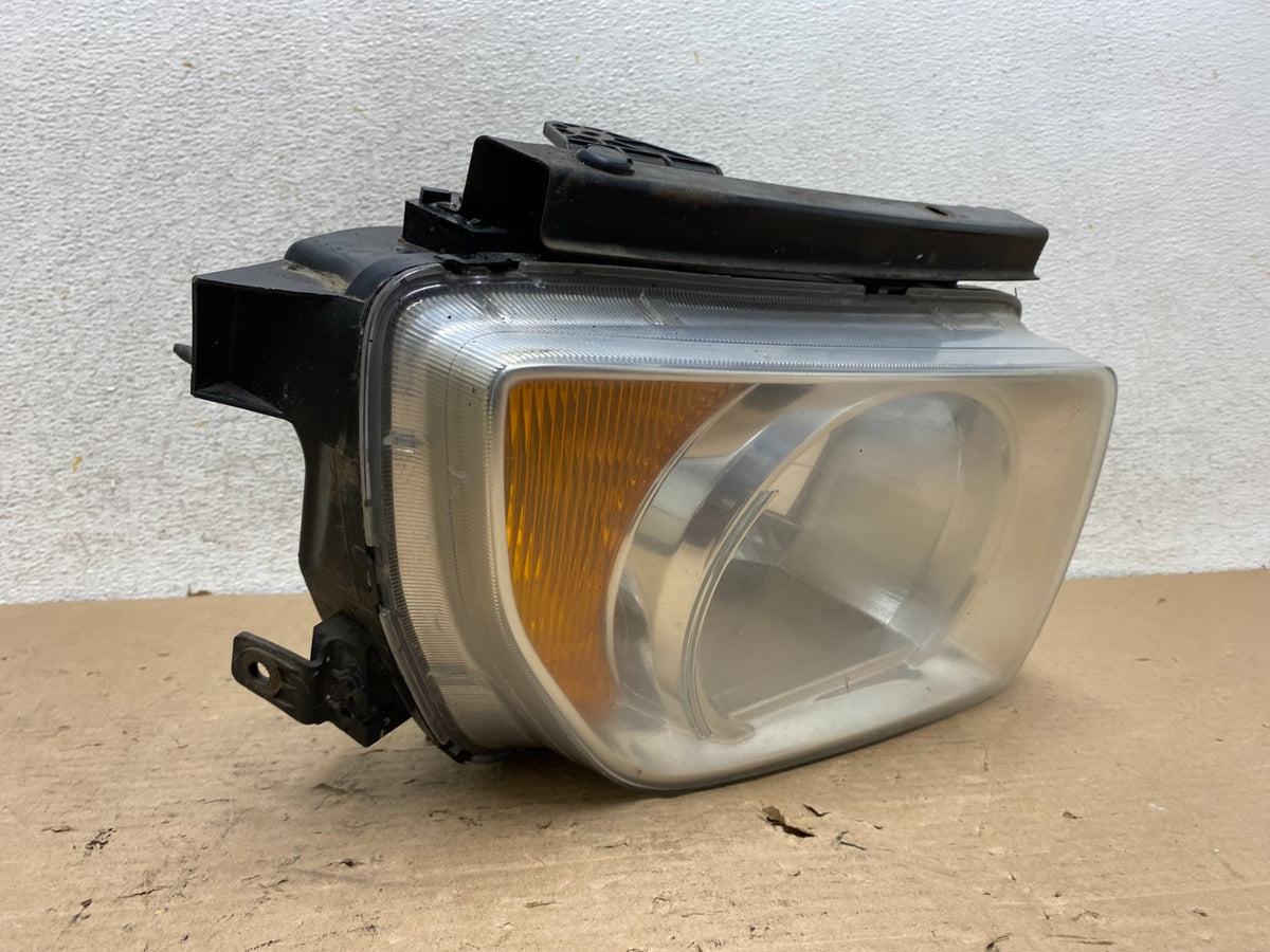 2003 to 2006 Honda Element Right Passenger Rh Side Headlight AI0960 DW2