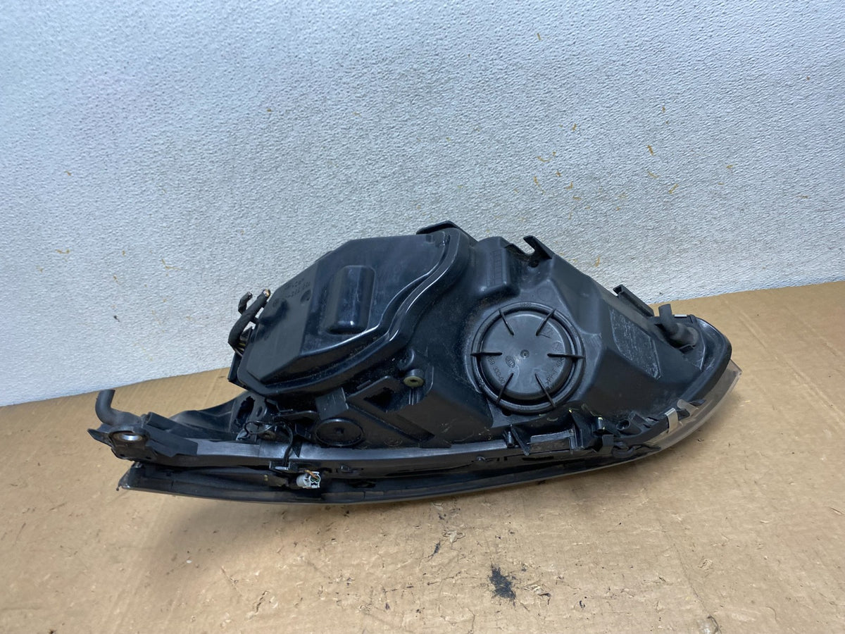 2004 to 2007 BMW 525i 5 Series Headlight Right Passenger Xenon AFS AI9339 LK7