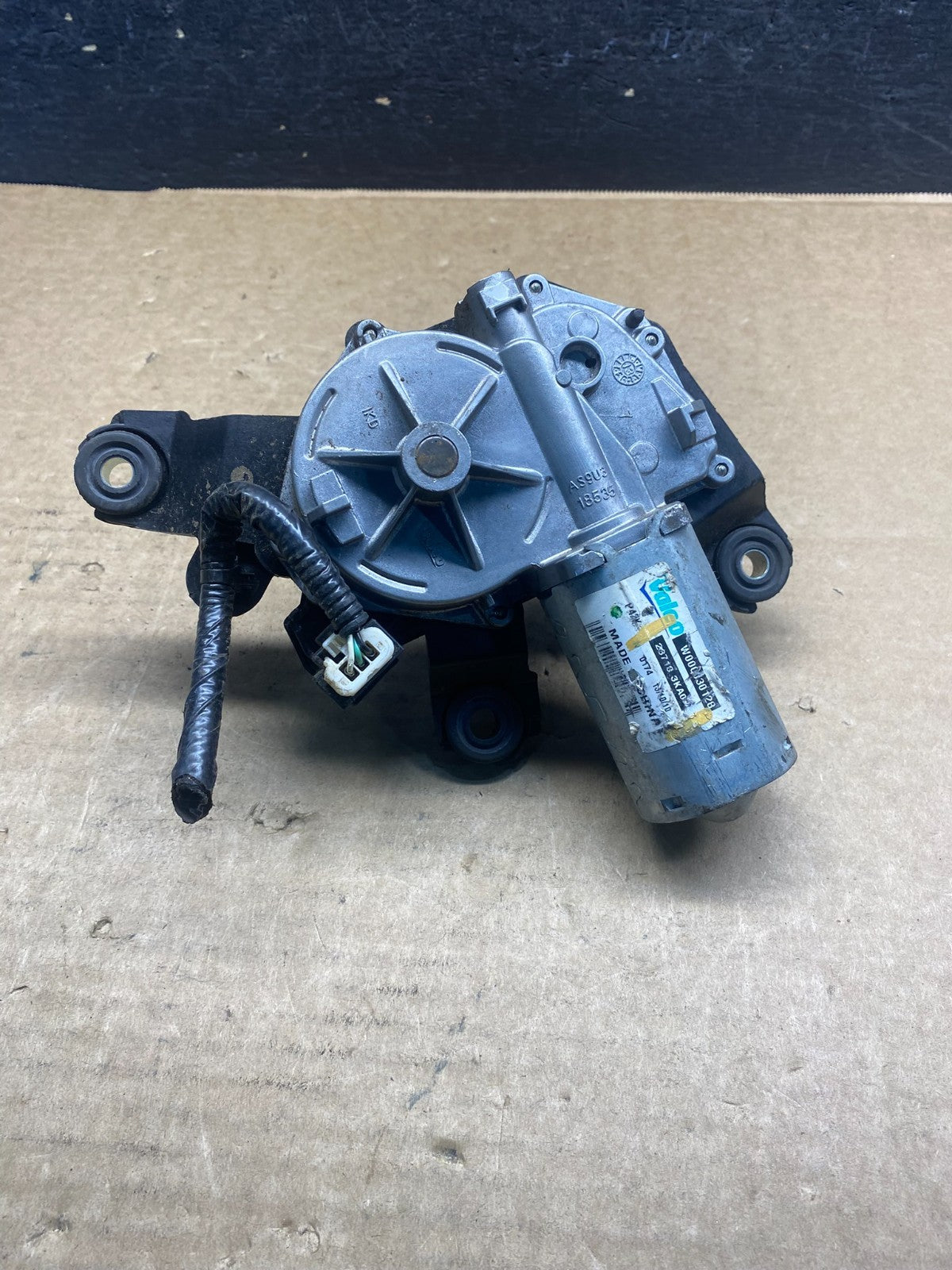 2013-2016 Nissan Pathfinder Back Door Rear Wiper Motor Wiper Blade af6652 DG4
