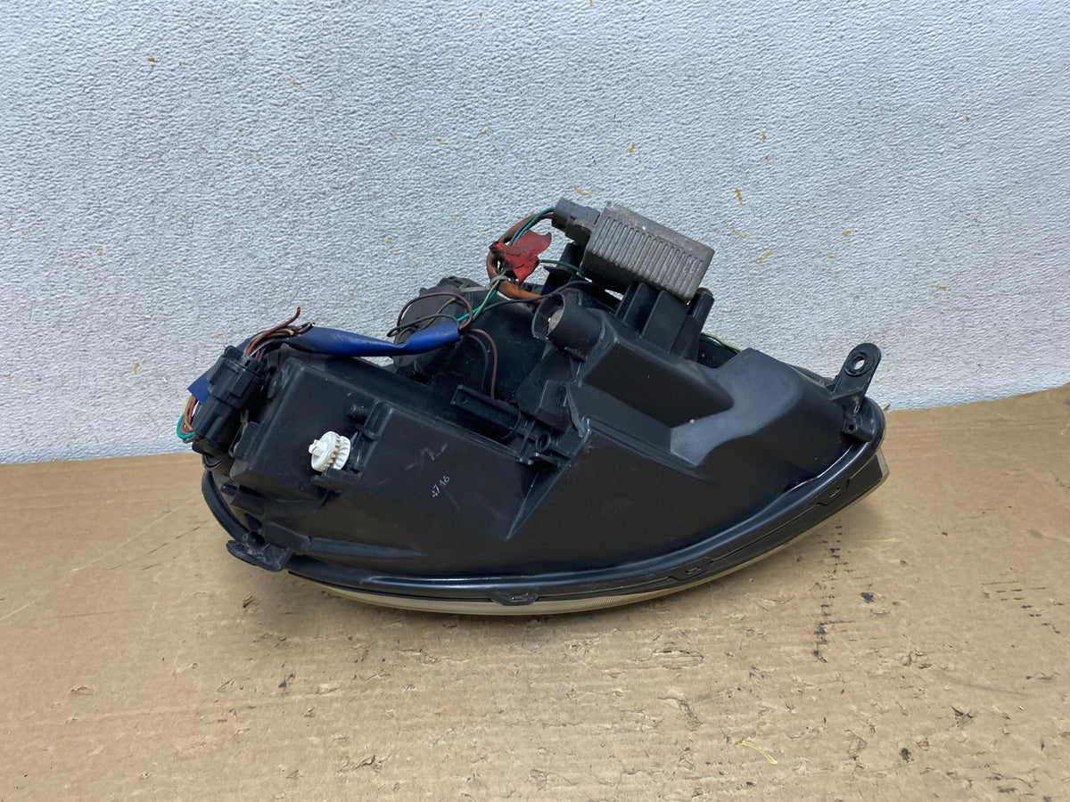 2003 to 2004 Infiniti G35 Right Passenger Side Xenon HID Headlight AH9282 DW6