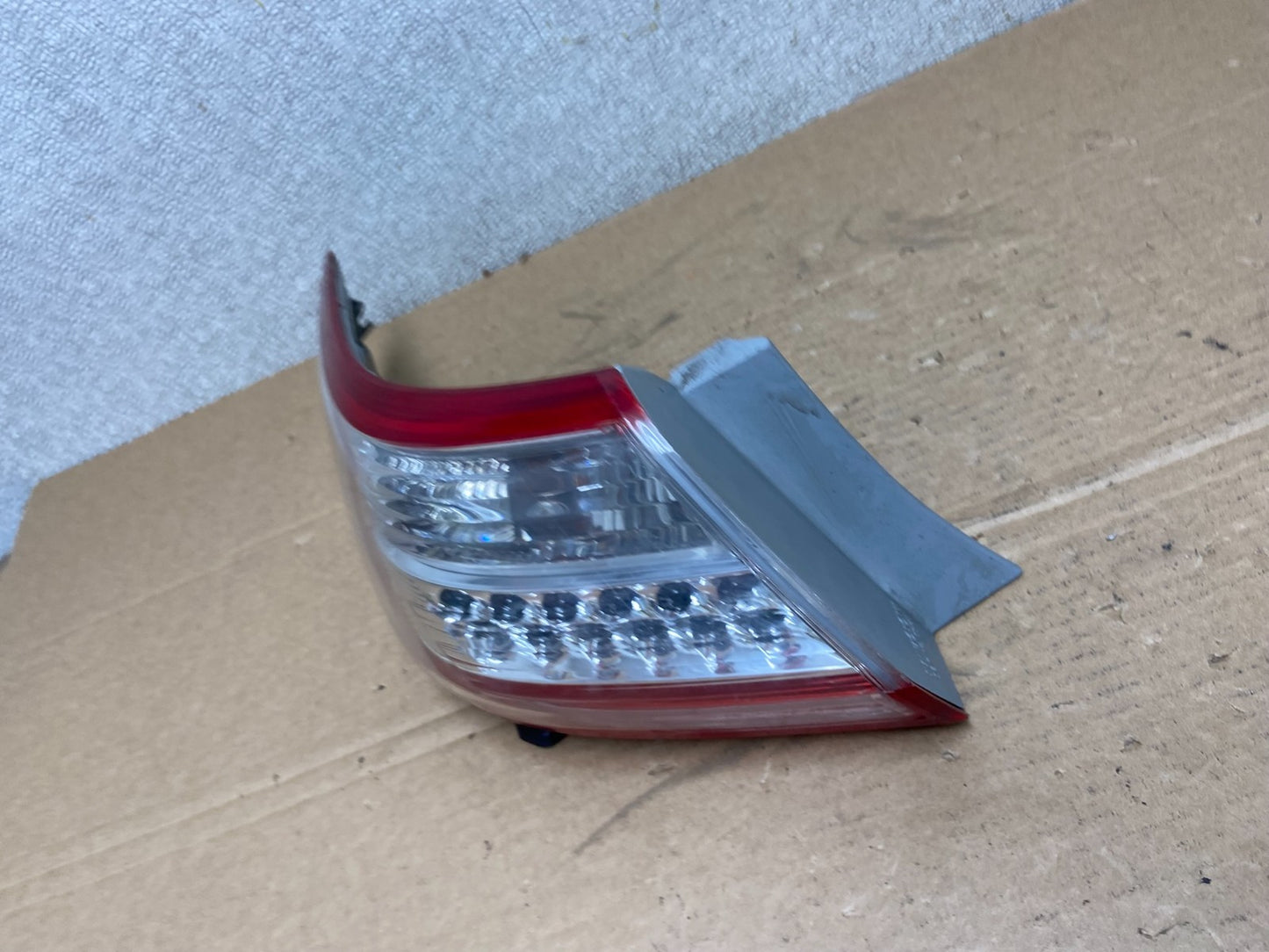 2010-2011 Toyota Camry Hybrid LED Left Driver LH Tail Light Oem AB4587 DW1