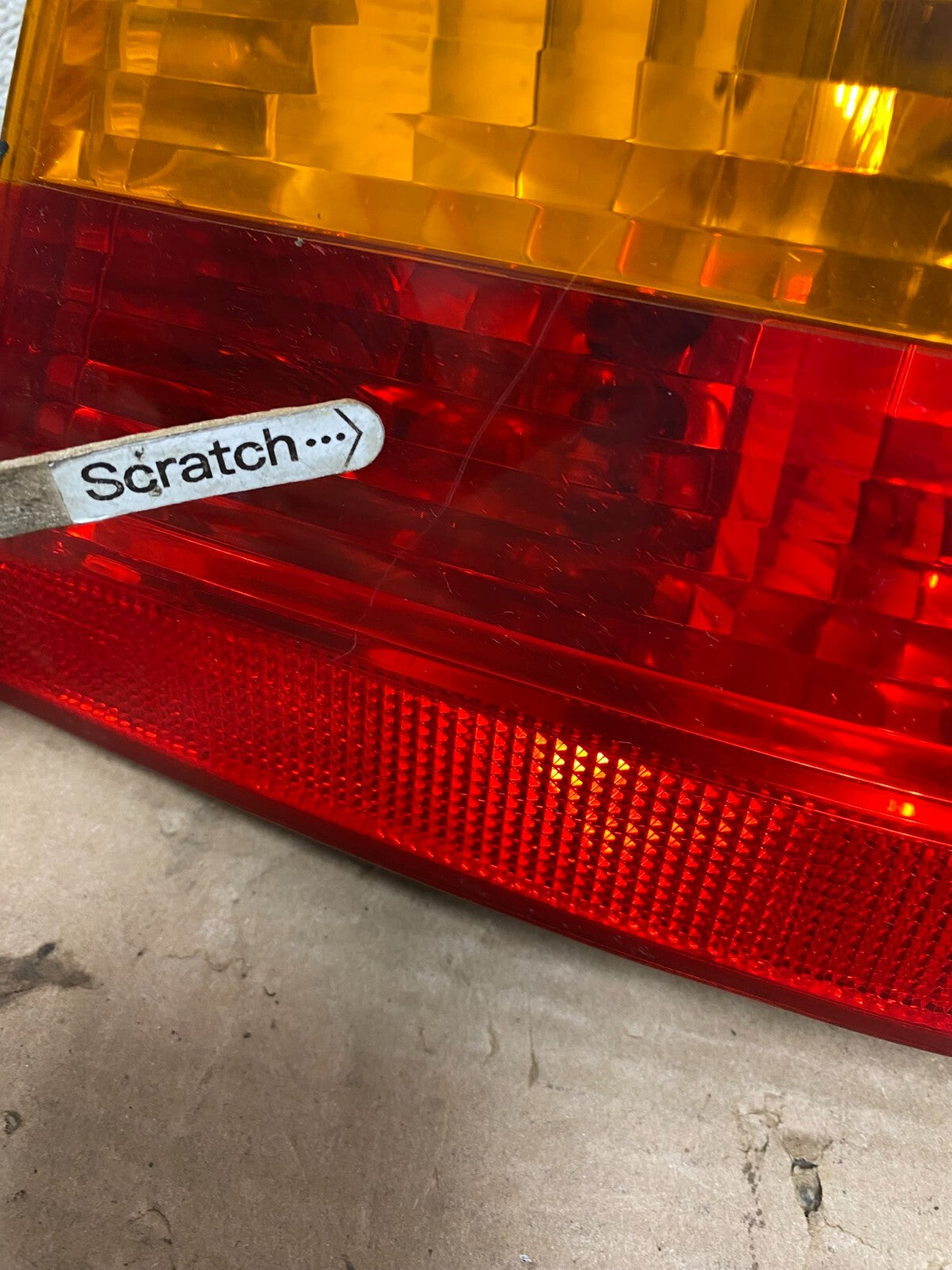 2002-2005 Bmw E46 325i 328i Right Passenger Side Tail Light N7714 DW3
