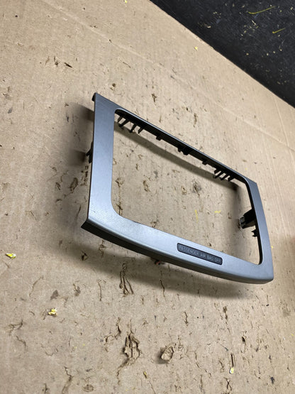 2006 to 2010 Volkswagen Passat Radio Dashboard Bezel Trim Cover u4817 DG1