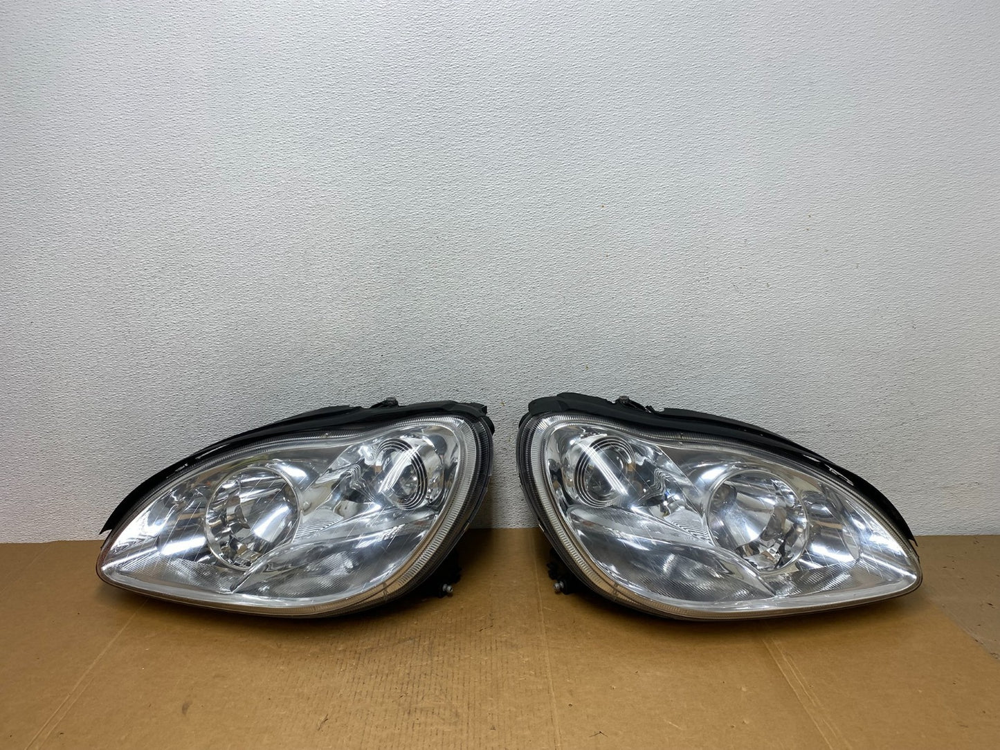 Halogen 2003-2006 Mercedes S-Class Lef+Right Side Headlights AD9160 DW0