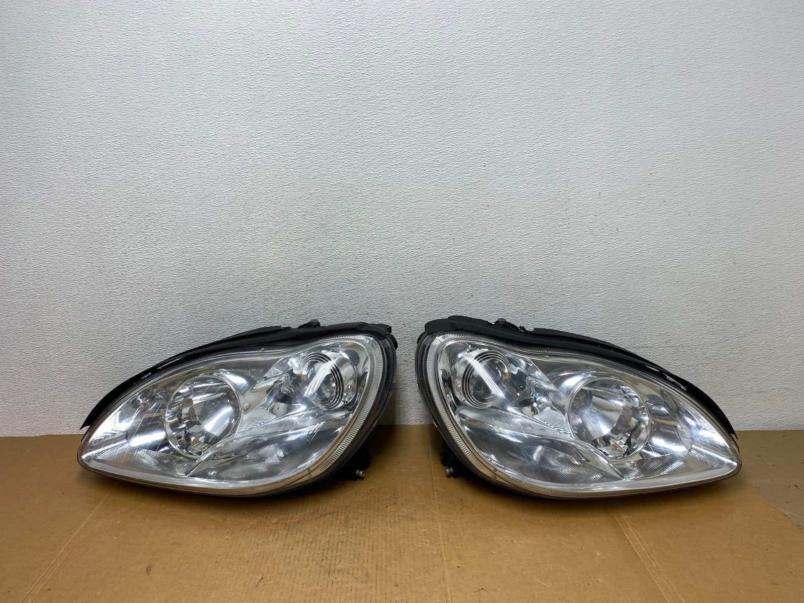 Halogen 2003-2006 Mercedes S-Class Lef+Right Side Headlights AD9160 DW0
