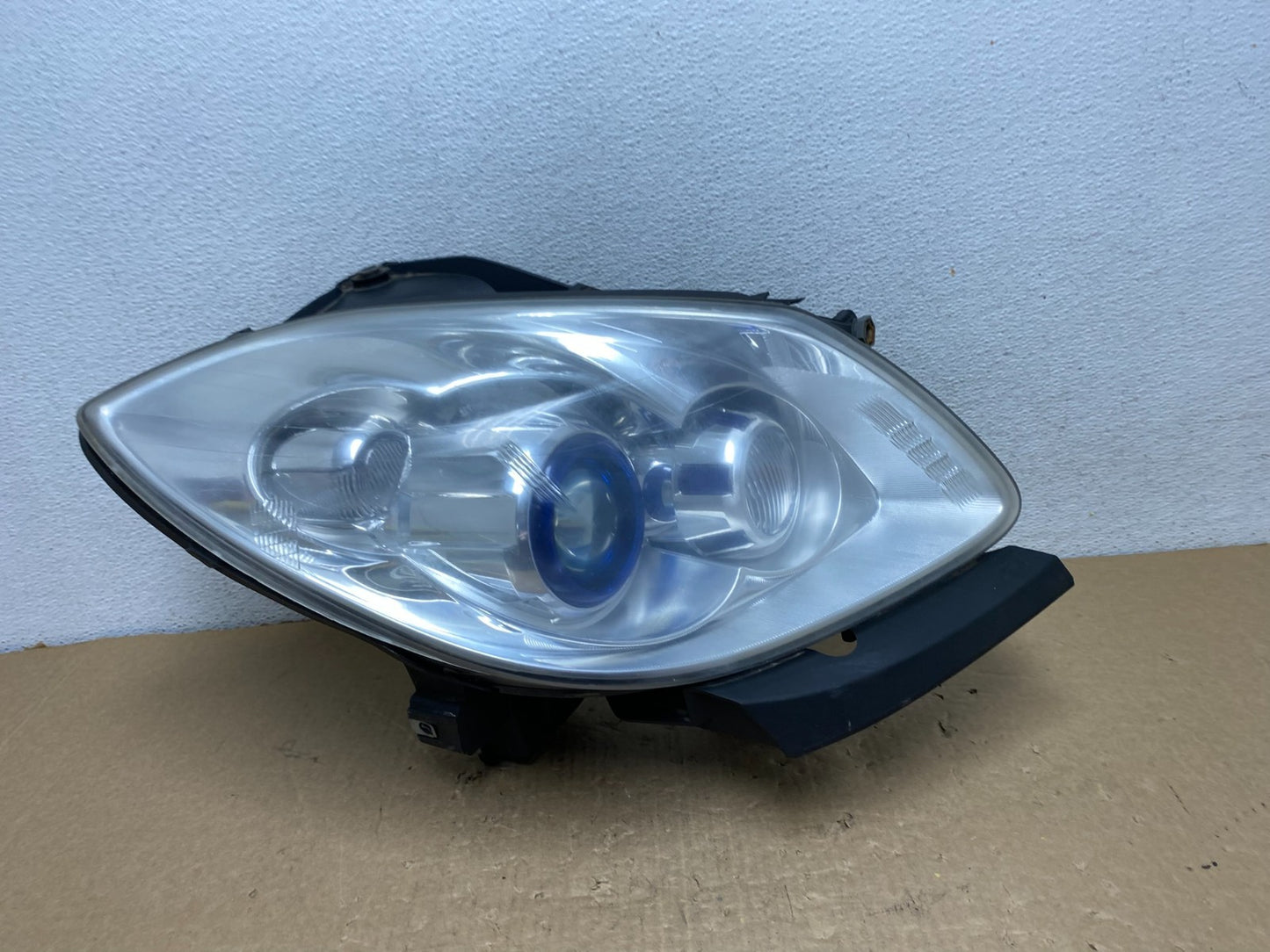 2008-2012 Buick Enclave Right Passenger Headlight Xenon Hid Two Ballast AF79270