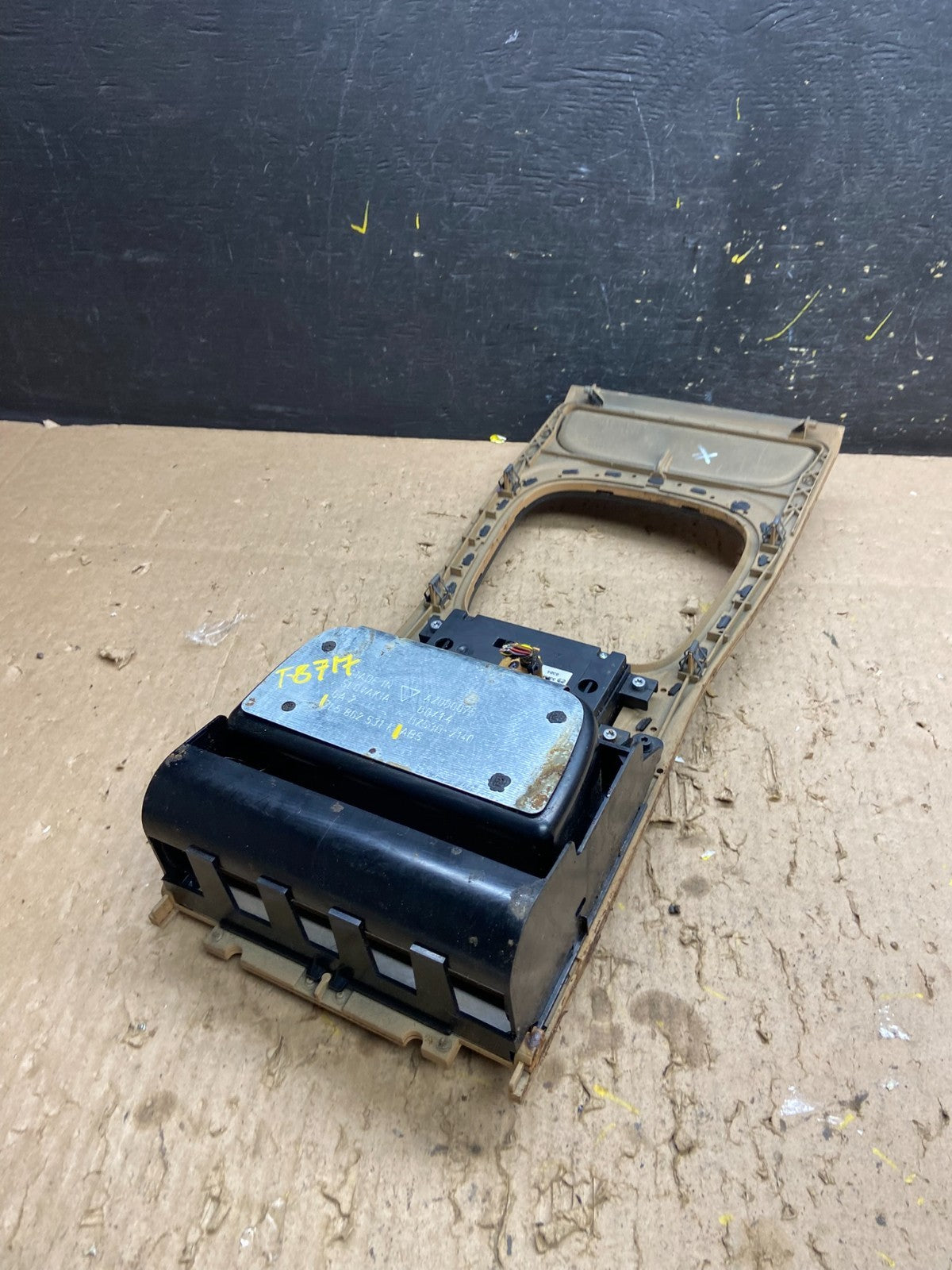 2003 to 2010 Porsche Cayenne Center Console Shifter Trim t8717 DG4