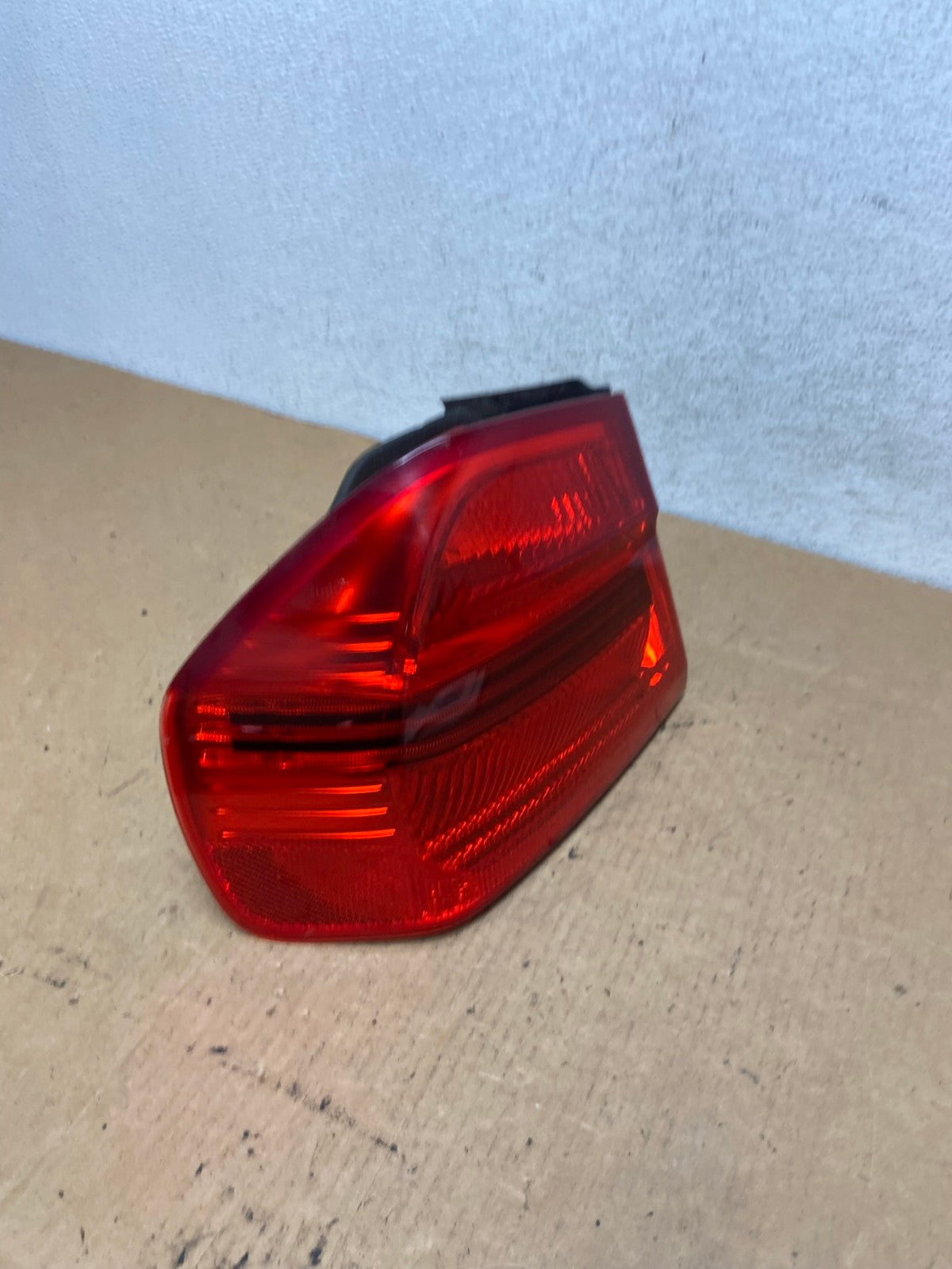 2006 2007 2008 BMW 328i 3 Series Left Driver Lh Side Tail Light AD4709 LK2