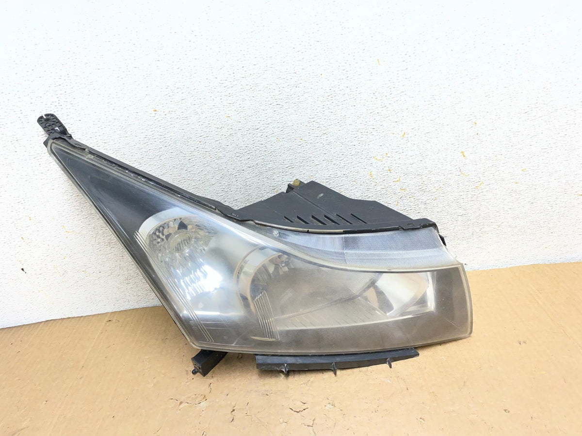 2011 to 2015 Chevrolet Cruze Halogen Right Passenger Rh Headlight AI9293 LK0