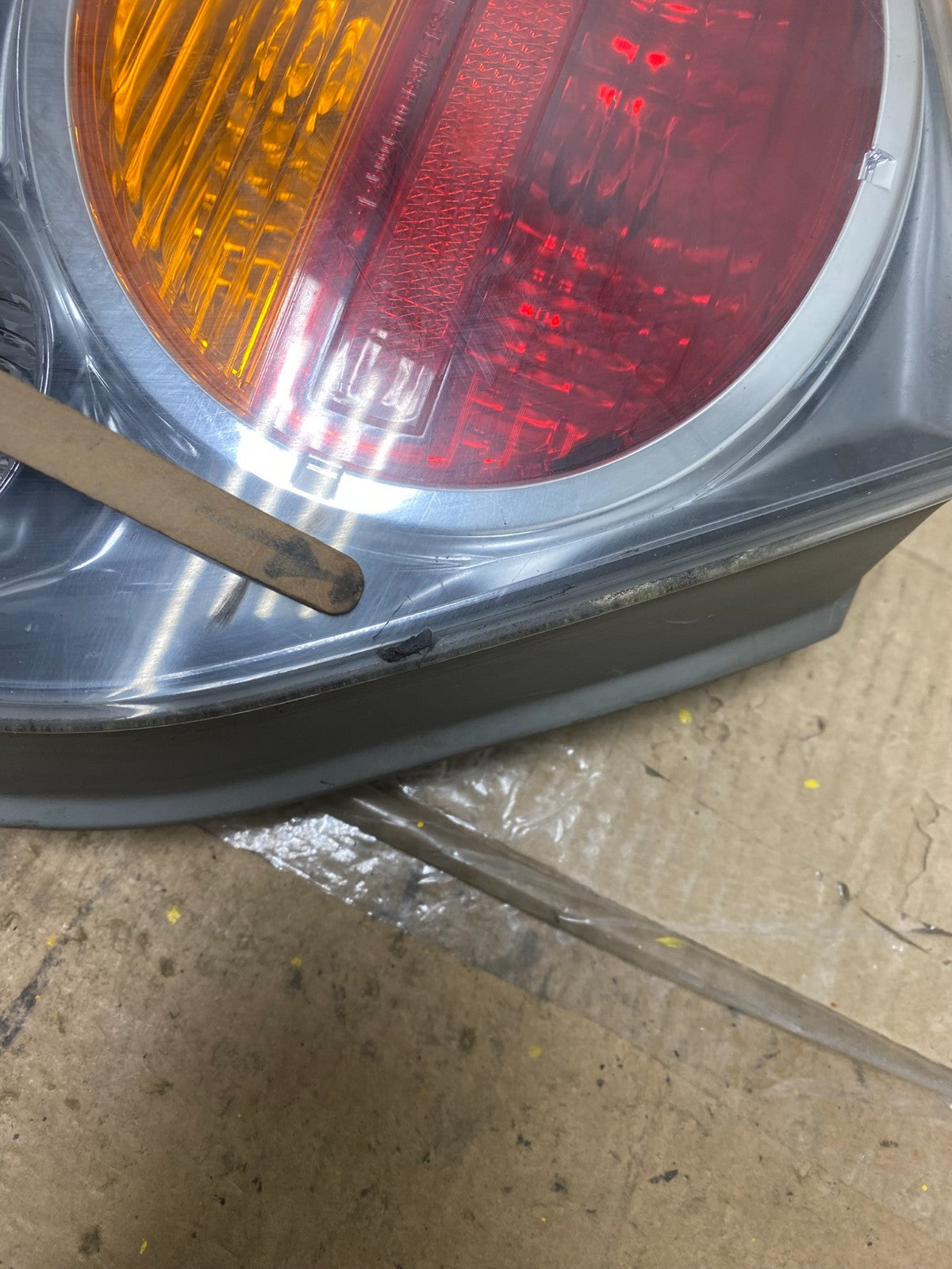 2002 2003 Nissan Maxima Left Driver Lh Side Tail Light U3157 DW5