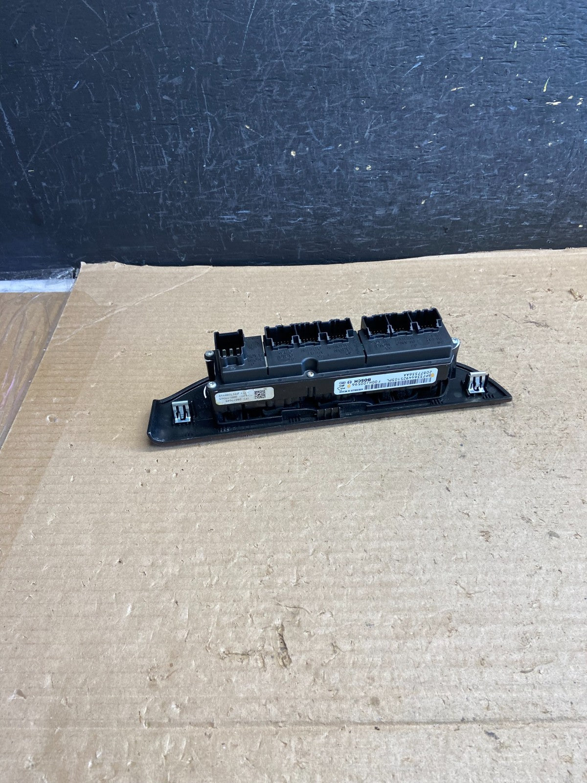 2007-2014 Chevrolet Silverado Sierra Left Driver Master Window Switch ah5172 DG3