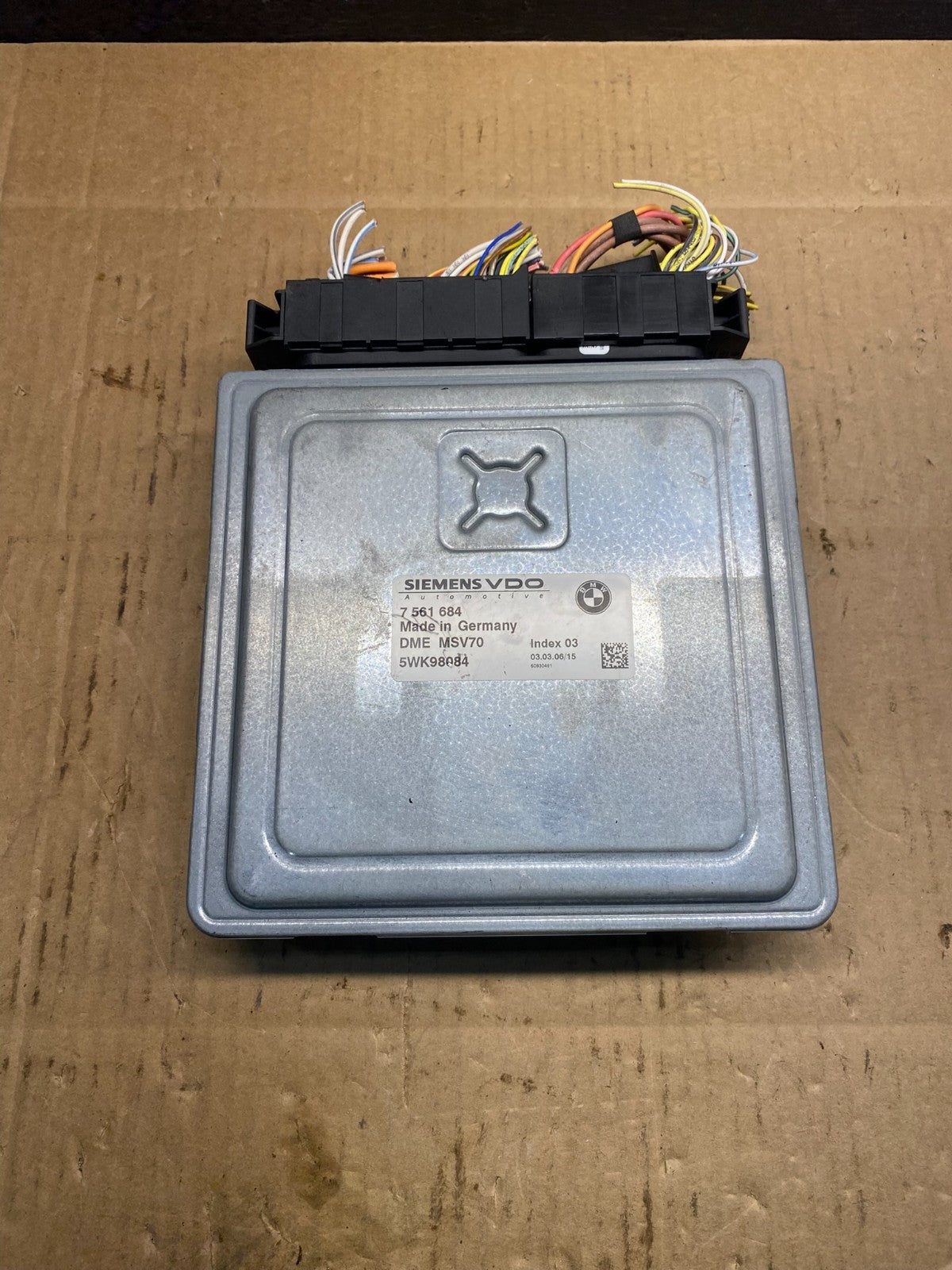 2006 - 2007 BMW 325i 525i ECU ECM Engine Control Module Computer AD5119 DG0