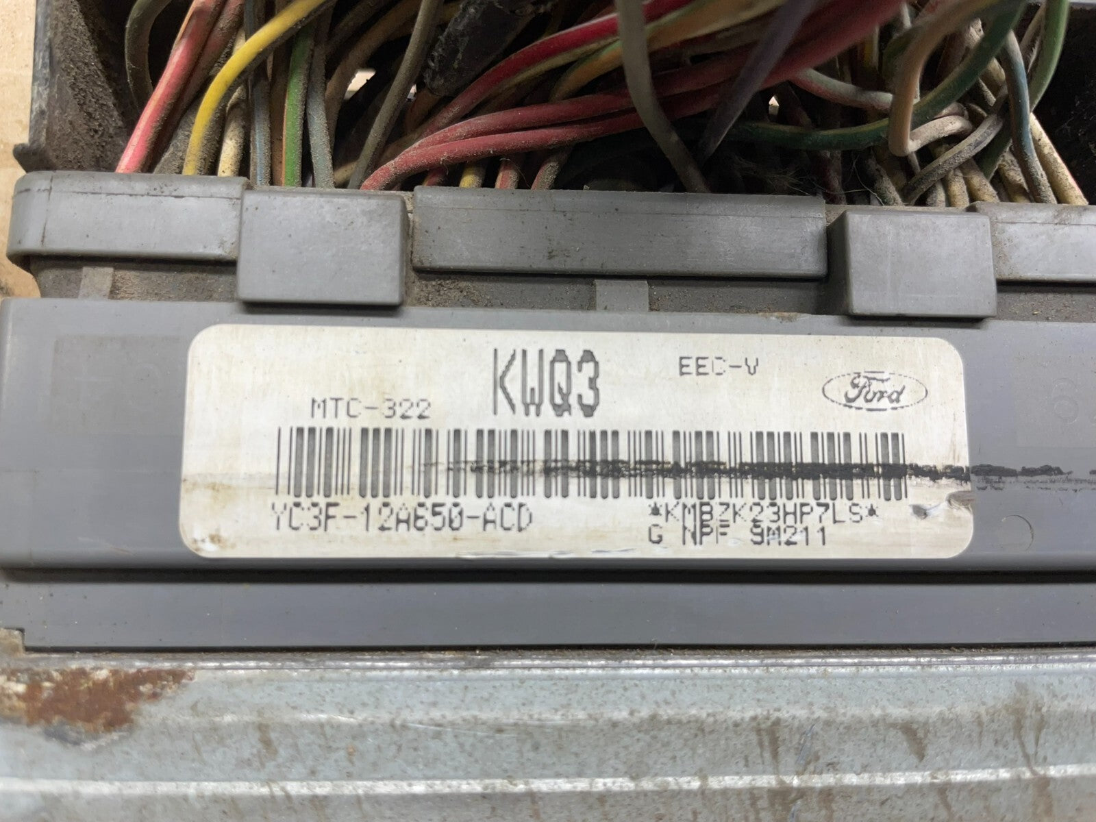 2000 Ford Van E-Series 6.8L Engine Control Module Unit ECU O8407 DG2