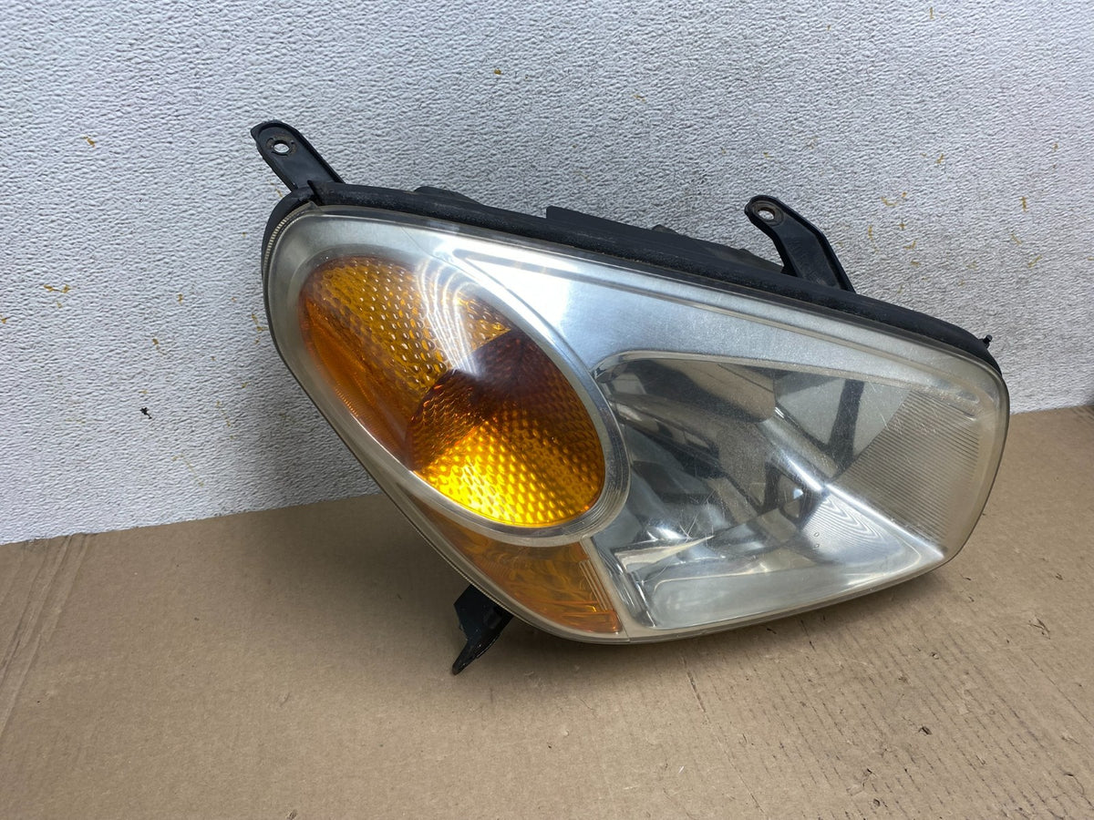 2004 2005 Toyota Rav4 Right Passenger RH Side Headlight Halogen AJ2050 DW2