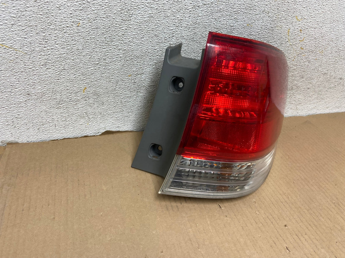 2008 2009 2010 Honda Odyssey Right Passenger Side Tail Light AH3032 LK1