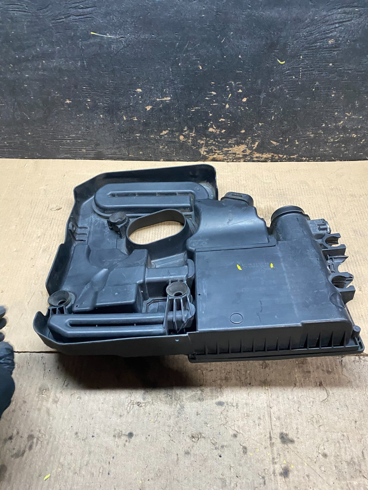 2013 to 2020 Ford Fusion Engine Motor Cover Shield  Black X3183 DG4