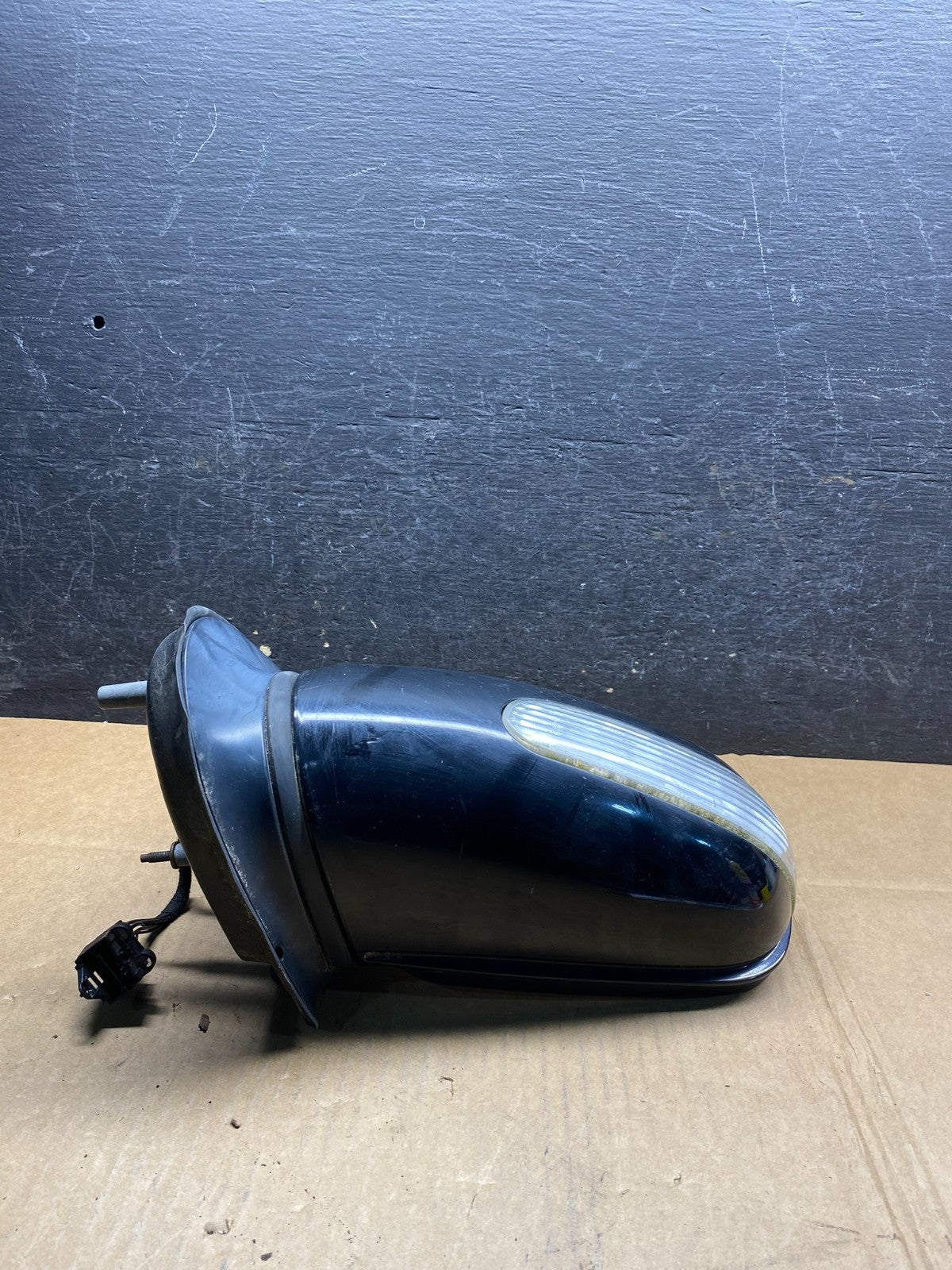 2002 to 2005 Mercedes ML Left Driver LH Side View Door Mirror AI9703 DG4